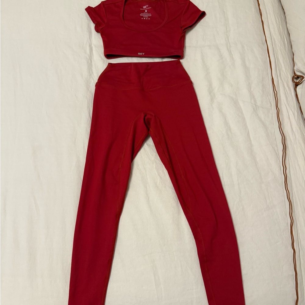 Set Active Capsleeve Top and Leggings Set